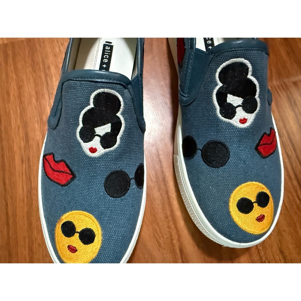 Alice + Olivia Pia Stace Face Embroidered Slip On High Platform Sneaker Shoe - Picture 6 of 12